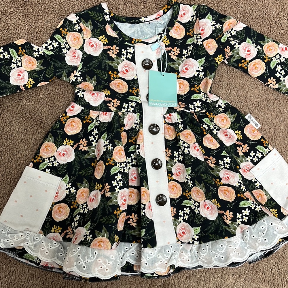 ❌SOLD❌ GiGi and Max Dress NWT - Picture 2 of 3